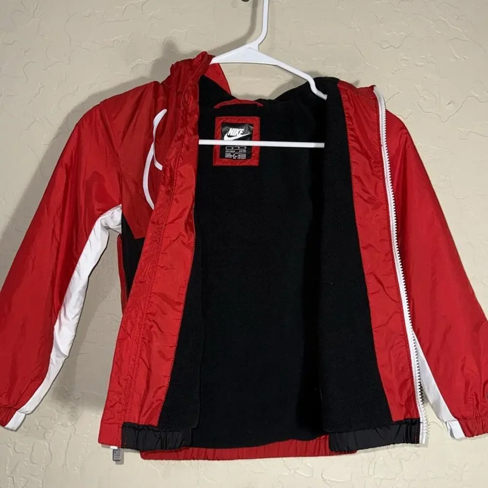 Nike logo fleece lined zip front coat size 6